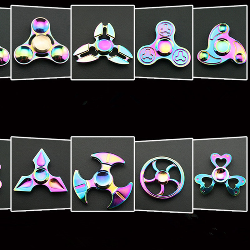 Μεταλλικό κράμα ψευδαργύρου Dazzle Color Περιστρέψτε το Spinner με το χέρι περιστρέφοντας την κορυφή