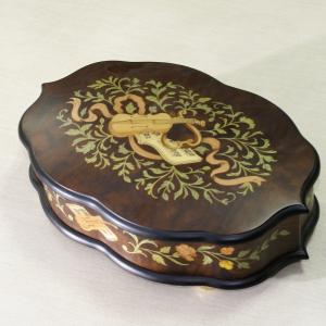 ξύλινο κιβώτιο μουσικής