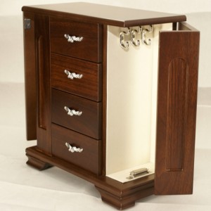 Κλασικό κουτί κοσμήματος