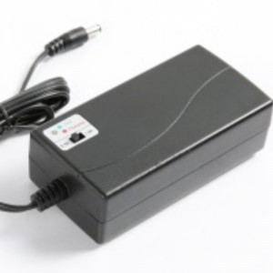 Φορτιστής μπαταρίας NIMH για πακέτα μπαταριών NIMH / NICD 7,2V ~ 12V