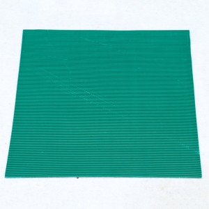 Ανθεκτικό σε οξύ αντιολισθητικό ρολό από ελαστικό φύλλο Rib για γκαράζ