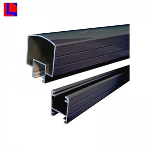 Μπαλκόνι από αλουμίνιο για επαγγελματικό και ιδιωτικό έργο