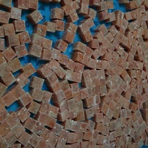 Κατεψυγμένο κύβος σολομού ροζ