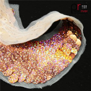 ροζ σκουλαρίκια σε σχήμα καρδιάς