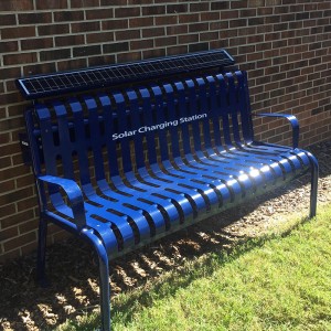 Uptown φόρτιση πάγκο με ηλιακά πάνελ Πίσω