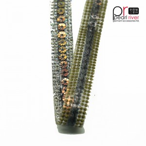 Τελευταίες διακοσμήσεις Rhinestone με ραμμένες πούλιες προσαρμοσμένες