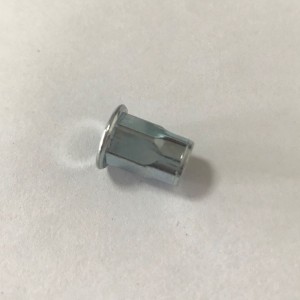 βιδωτό παξιμάδι ημι-εξάγωνο