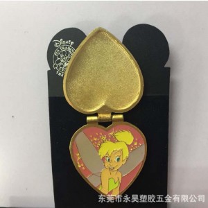 P037 καρφίτσα καρδιάς