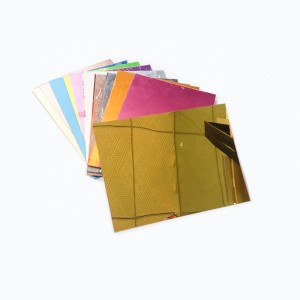 Εργοστάσιο Προσαρμοσμένο 0.8mm 4'X8 Υψηλής Γυαλιστερόχρωμο PVC Καθρέφτης καθρέφτη για καθρέφτη