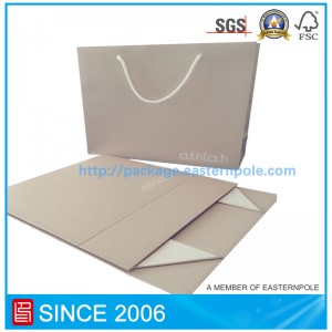 Συρταριέρα και χαρτοσακούλα για ρούχα για μωρά