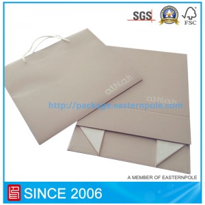 Συρταριέρα και χαρτοσακούλα για ρούχα για μωρά