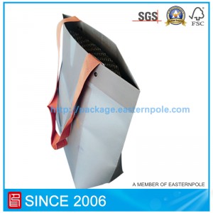 Υψηλής ποιότητας τσάντα αγορών ρούχων με προσαρμοσμένο σχέδιο