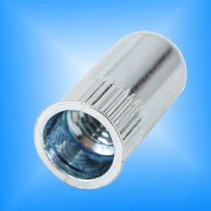 Μειώστε το τελειωμένο σώμα από το κεφάλι