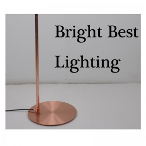 Λάμπα δαπέδου με λειτουργία ρύθμισης και επίπεδη βάση