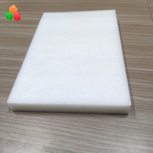 Επέκταση πολυαιθυλενίου μαλακό esd μαύρο άσπρο epe συσκευασίας αφρώδες κομμάτι φύλλο για μηχανή / ηλεκτρονικά μεταφορά προστατευτι...