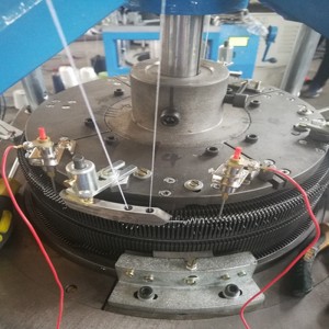 Αυτόματο καπάκι γόνατο μπάσκετ πλέξιμο μηχάνημα