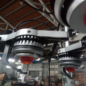 Κατασκευαστής αθλητικών νάιλον διπλό φρένο μηχανή γόνατο pad