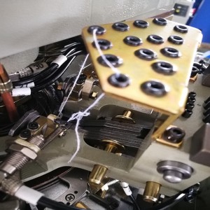 Ο προμηθευτής της Κίνας χονδρική πώληση νέων εργοστασιακών προϊόντων υψηλής ποιότητας πλήρης αυτοματοποιημένη μηχανή καλτσών