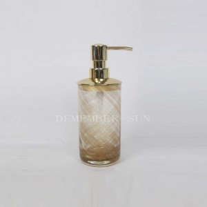 γυάλινα αξεσουάρ μπάνιου με μεταλλική αντλία