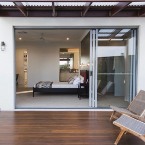 Πολλές συρόμενες πόρτες