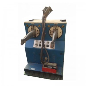 υποδηματοποιία Fioretto μπότες πόδια σιδερώστρα