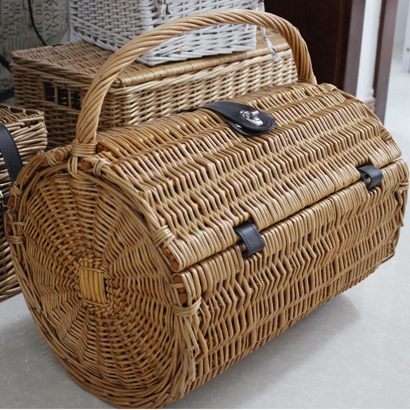 Round Shape Willow Pinic Basket
