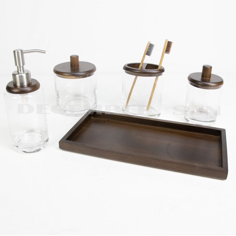 Διαυγές γυαλί με ξύλινα εξαρτήματα