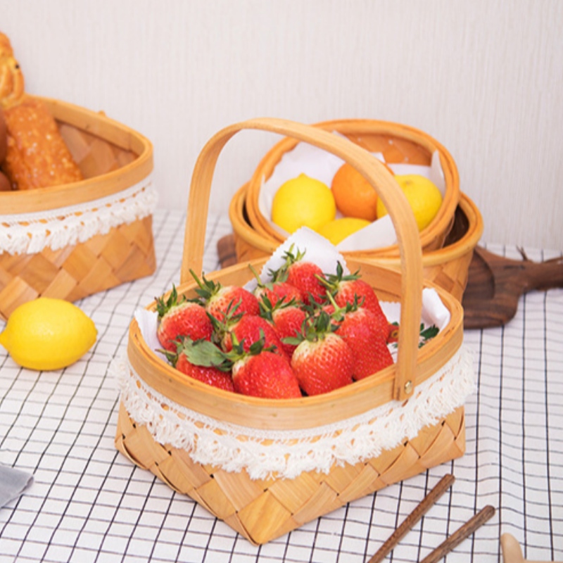 Ξύλινο υφασμένο καλάθι με λαβή