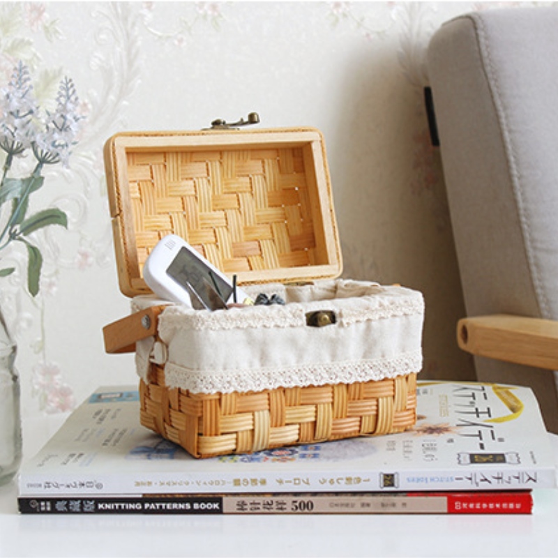 Ξύλινο υφασμένο καλάθι με καπάκι