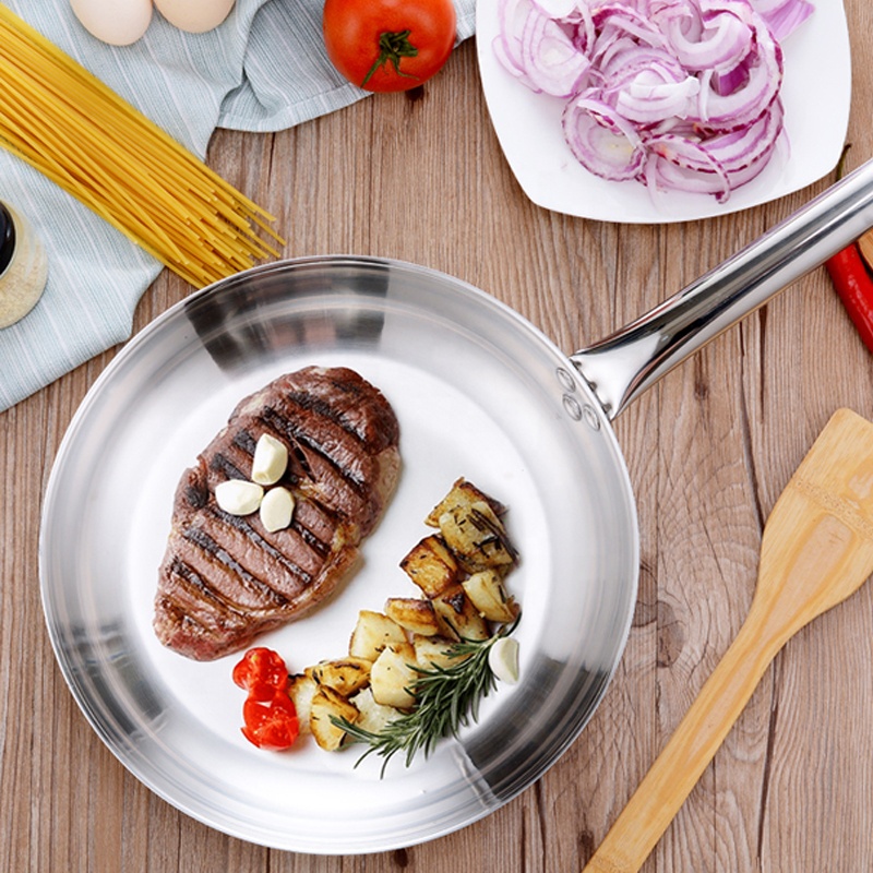 τηγάνι από ανοξείδωτο χάλυβα με μακριά λαβή