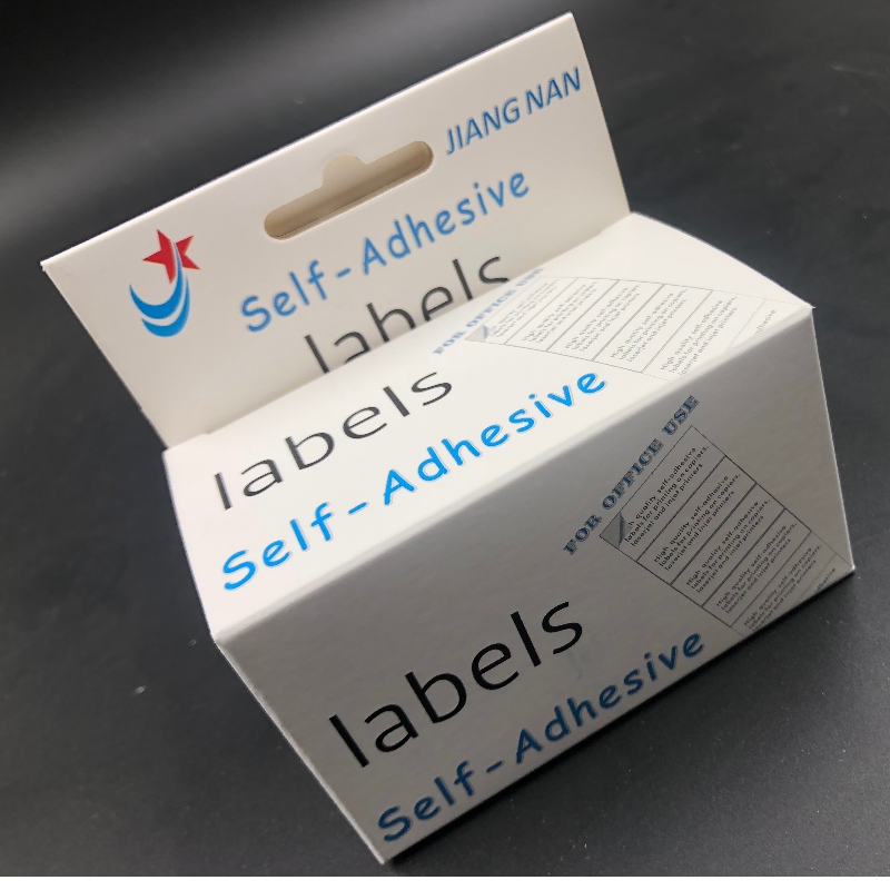 Ρολό αυτοκόλλητου λευκής ετικέτας