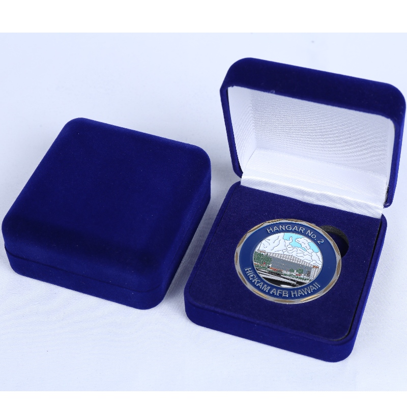 Αντικείμενο D-17 στρογγυλό σχήμα Velvet Box για πεντάλ, νόμισμα και σήμα, mm.65*68*29, βάρη περίπου 40g.