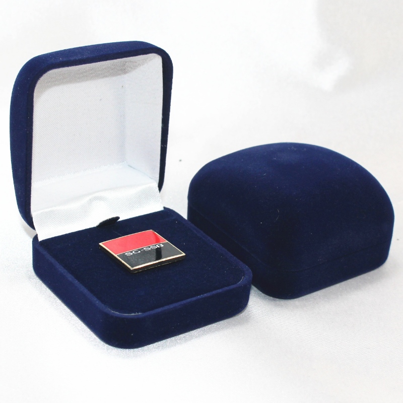 Στοιχείο F-2 στρογγυλό σχήμα Βελούδο κουτί για δαχτυλίδι, σήμα & μικρό νόμισμα, mm. 52 * 57 * 34, βάρη περίπου 27g