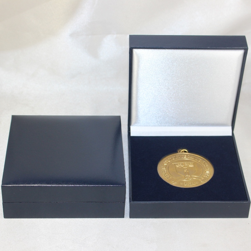 Στοιχείο V-22 τετράγωνο δερμάτινο κουτί χαρτιού για κέρμα 90 * 90 mm, σήμα, μετάλλιο κ.λπ. mm.128 * 128 * 50, βάρη περίπου 191g