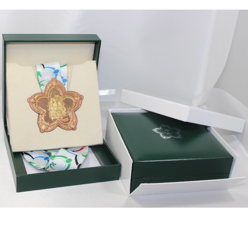 Στοιχείο V-22 τετράγωνο δερμάτινο κουτί χαρτιού για κέρμα 90 * 90 mm, σήμα, μετάλλιο κ.λπ. mm.128 * 128 * 50, βάρη περίπου 191g