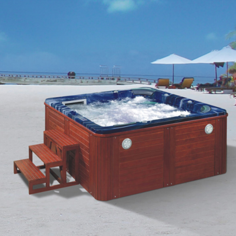 Εξωτερική πισίνα