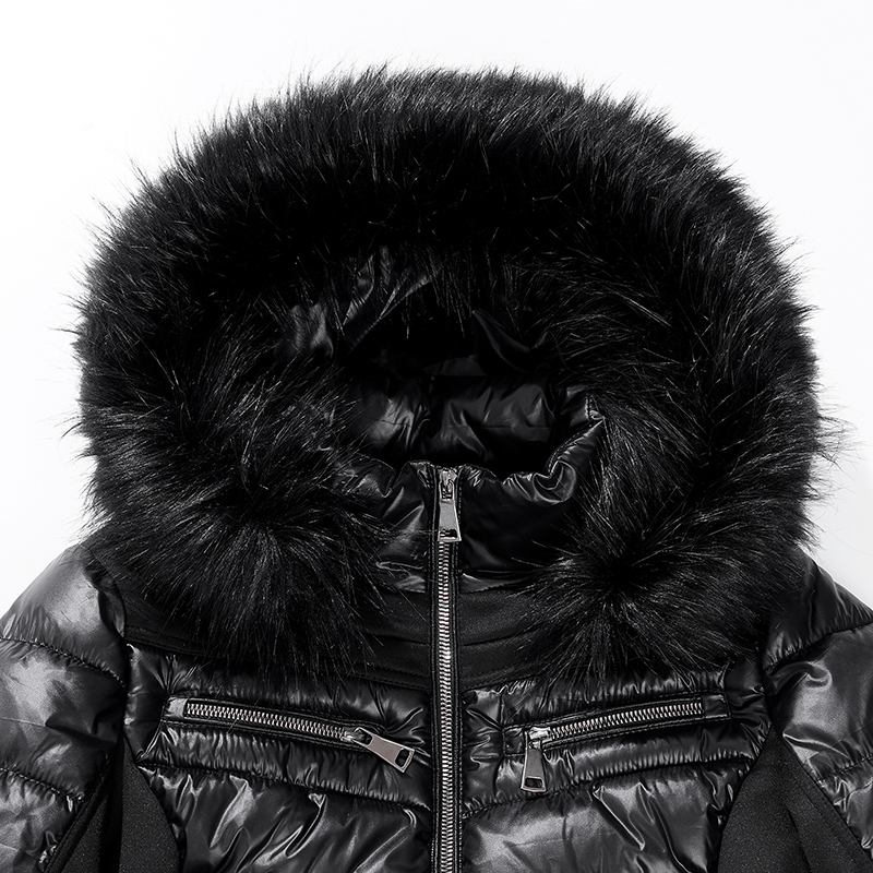 Κυριες του ζεστου παλτου με την αφαιρεθη καπα