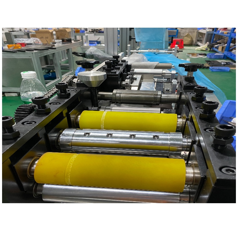 Μηχανή με μάσκες μιας χρήσης