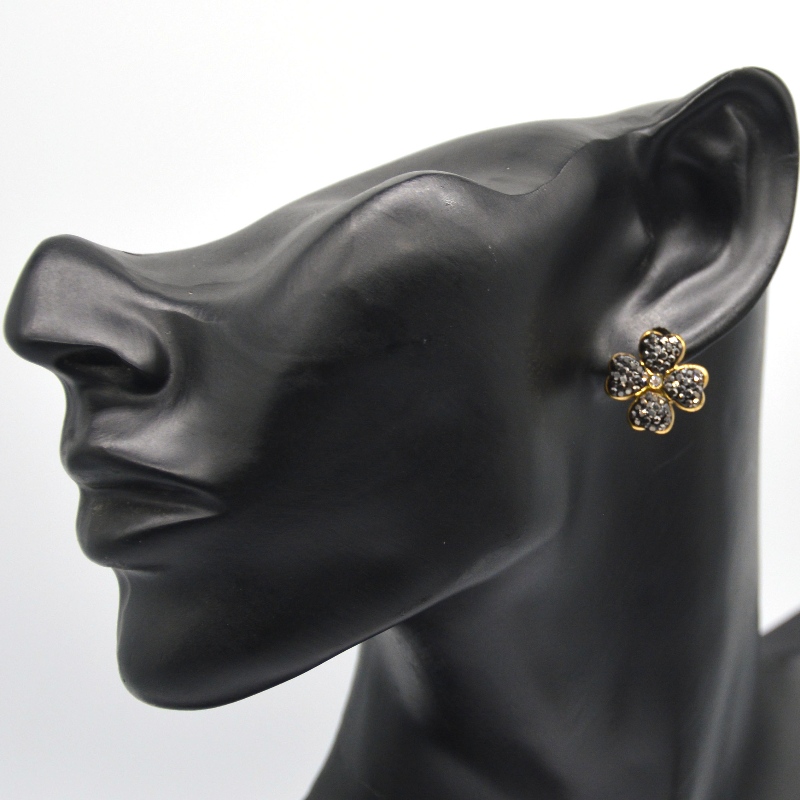 Σκουλαρίκια τεσσάρων φύλλων τριφυλλιού, κατάλληλα για κορίτσια και γυναίκες, αγαπημένα σκουλαρίκια σε σχήμα καρδιάς μαύρο \/ άσπ...