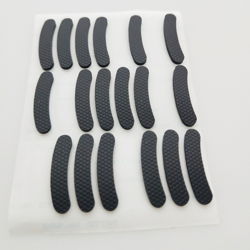 Προμηθεύστε αντιολισθητικό χαλί με μαύρη πορώδη, αφρώδες προστατευτικό για το περιβάλλον σοκ, προσαρμοσμένη επεξεργασία αφρού α...