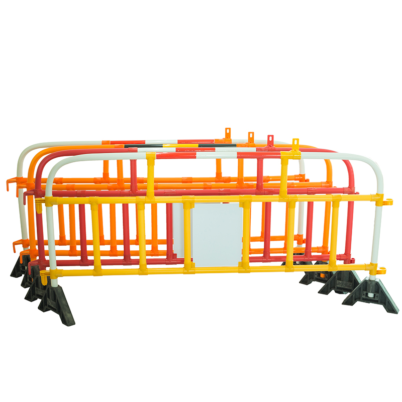 κτίρια εμπόδια κυκλοφορίας πλήθος ελέγχου δρόμου εμπόδιο 2 μέτρα πλήθους εμπόδια ελέγχου ασφαλείας για τους πεζούς