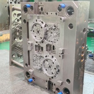 Επαγγελματική προσαρμογή διαφόρων πλαστικών καλουπιών με έγχυση πλαστικών εξαρτημάτων αυτοκινήτων