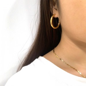 Ανοξείδωτο χάλυβα μόδας χρυσού στερεά σκουλαρίκια/hoops