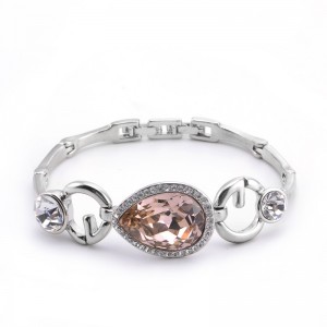 Το αυστριακό κρυσταλλικό βραχιόλι σε σχήμα καρδιάς