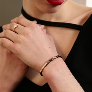 Ανοξείδωτο χάλυβα άνοιγμα βραχιόλι γράμματα