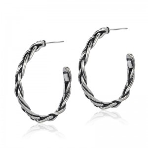 Η κορεατική έκδοση της μόδας και τα όμορφα σκουλαρίκια