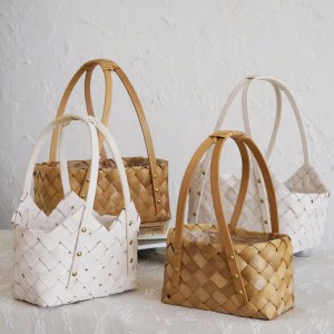 Χειριστείτε το καλάθι λουλουδιών