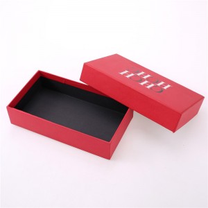 Κόκκινο κουτί με καπάκι