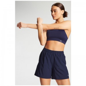 Πολλαπλών λωρίδες cross-back και ενσωματωμένο κύπελλο σπορ σουτιέν