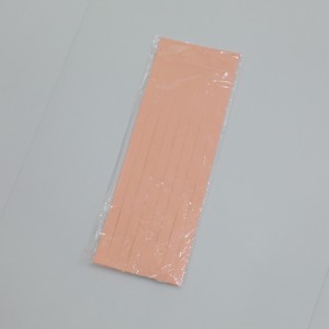 Πολλαπλές έγχρωμες χαρτί για έργα βιοτεχνίας, διακόσμηση ή ανάγκες δώρων για όλες τις περιόδους